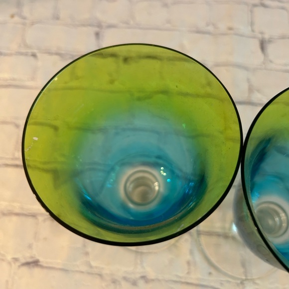 VIETRI GOBLETS/GLASSWARE/WINE (2) GREEN/BLUE/CLEAR HORIZON UNIQUE COLORS - Picture 6 of 7